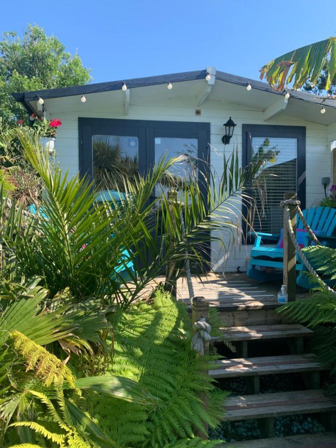 Stargazy Garden Apartment Хейл Екстериор снимка